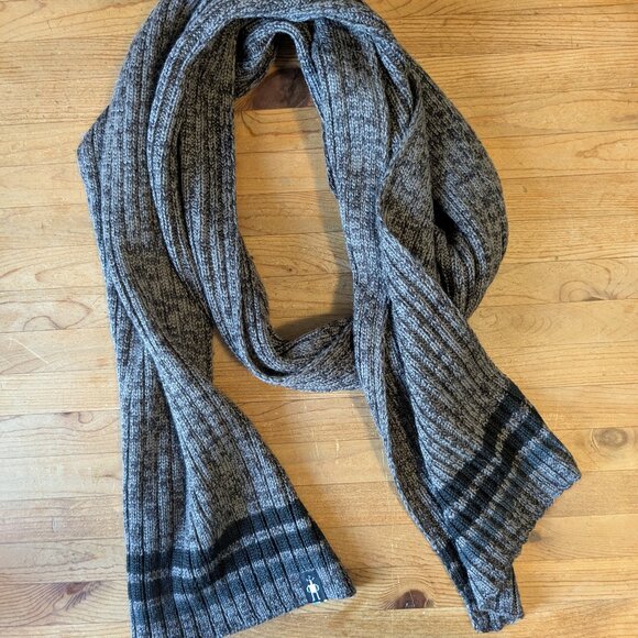 Smartwool Thunder Creek Scarf Charcoal Gray Black Stripe Wool Acrylic Blend EUC - Picture 2 of 7